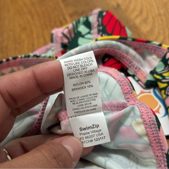 SwimZip 4T Butterfly Long Sleeve Wrap Swim Beach Top Sun Protection NEW - Picture 6 of 10